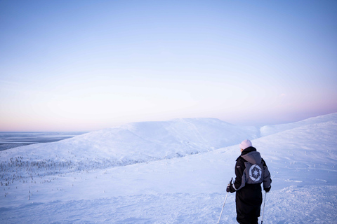 Levi: aventura com raquetes de neve no deserto