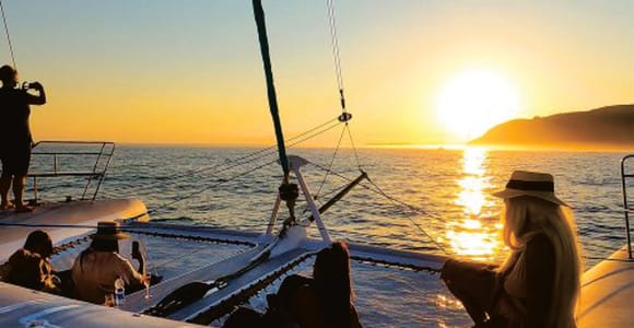 Lisbon: Sunset and Wine Luxury Catamaran Cruise