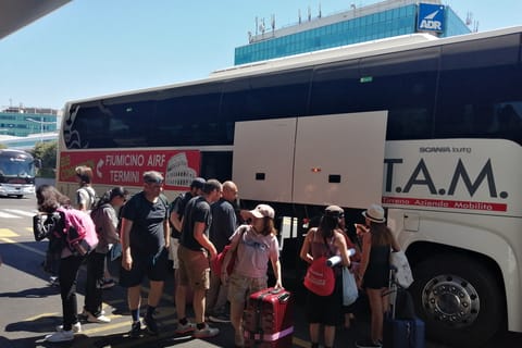 Rome: Fiumicino Airport Shuttle Bus to Rome City Center