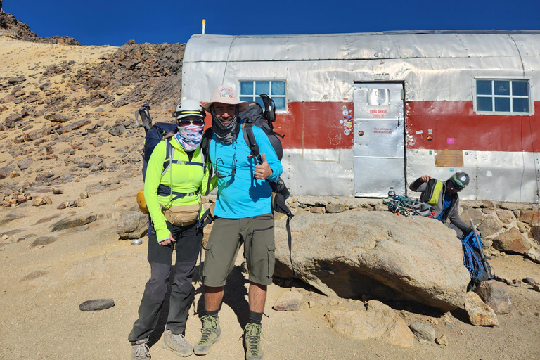 Conquer the summit of the Iztaccihuatl volcano Conquer the Summit of the Iztaccihuatl volcano