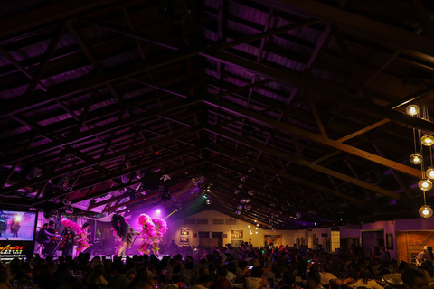 伊瓜苏港：Rafain 牛排馆晚餐和表演拉斐恩的晚餐和表演