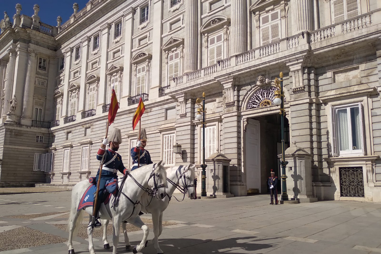 Best walking tour in Madrid Standard Option