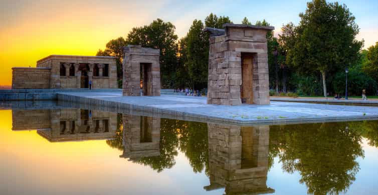 Madrid: City Highlights Guided Walking Tour photo 5