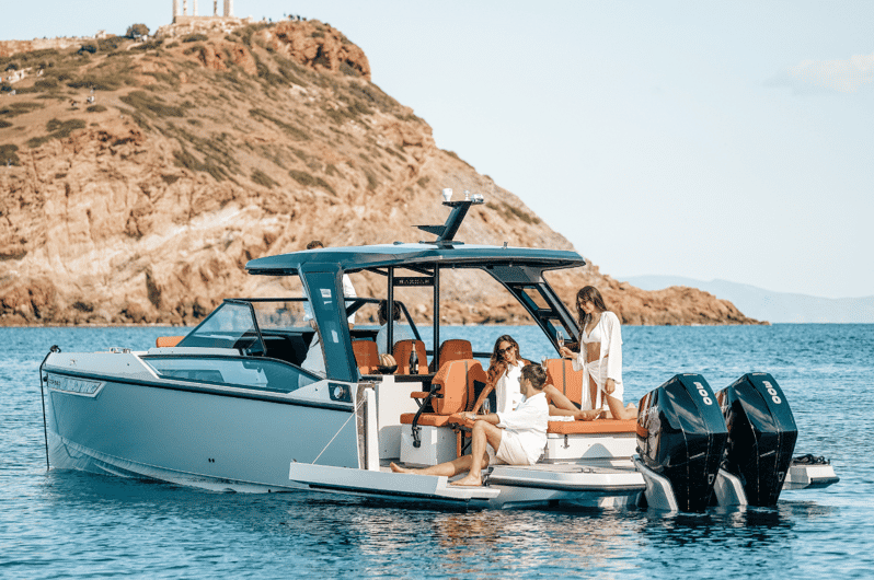 Evening Luxury Yacht Cruise with Sunset Viewing & Drinks