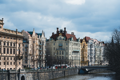 Tour completo di Praga in spagnolo e pranzo, bigliettiPraga: Tour della città e pranzo in spagnolo con guida locale