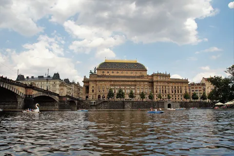 Passeio completo a Praga em espanhol e almoço, ingressos