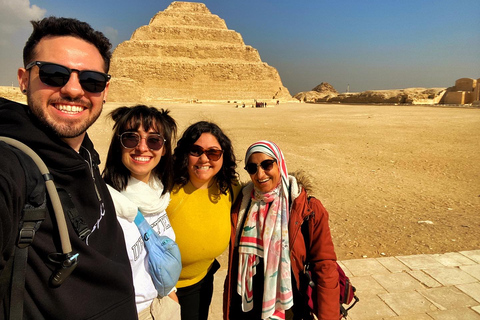 Vrouwelijke gidsen: Memphis, Saqqara, piramides en de Sphinx-tourMemphis, Saqqara, de piramides en de Sphinx-dagtour