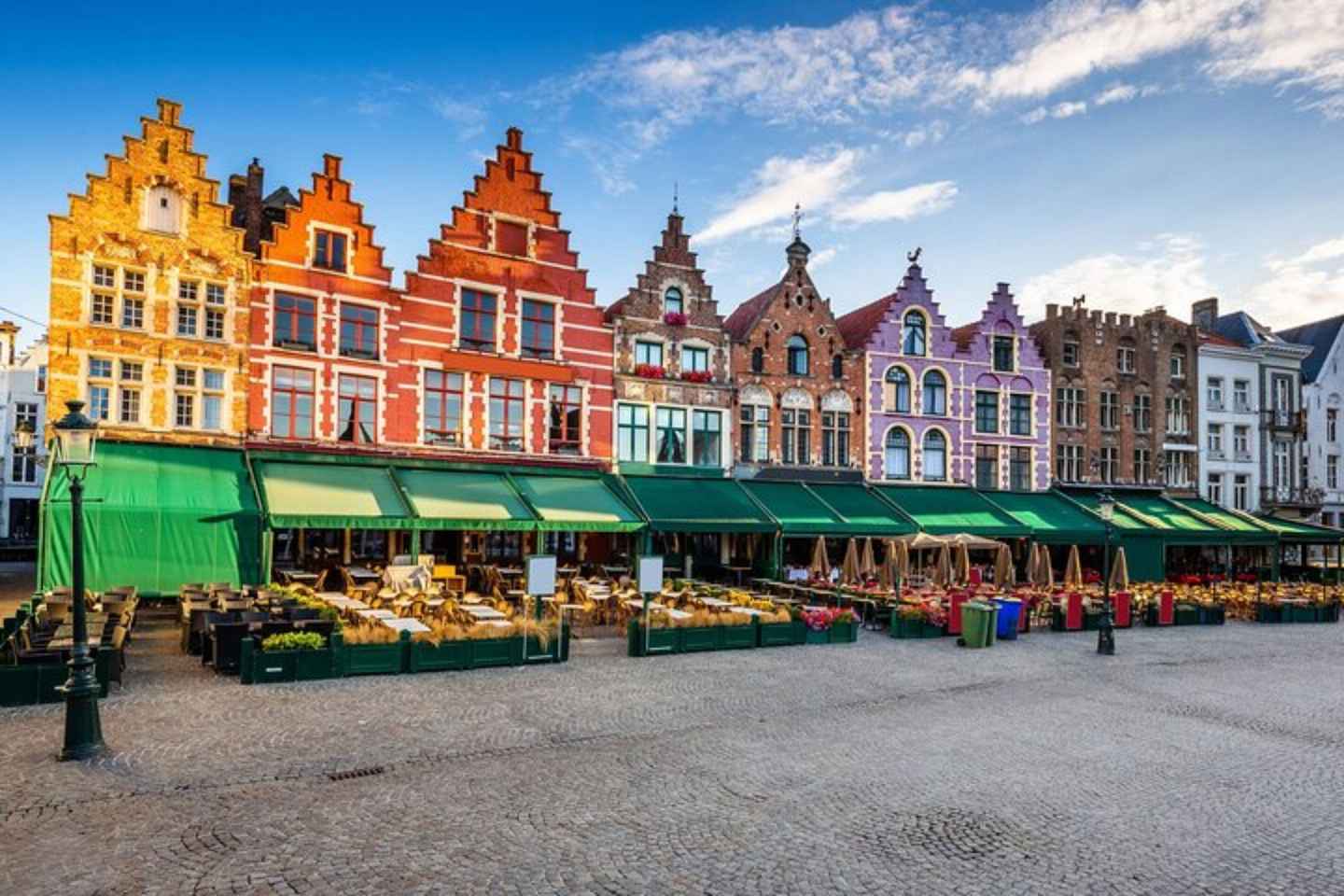 Bruges: Private custom tour with a local guide