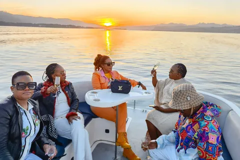 Lagoa de Knysna: Cruzeiro no pontão ao pôr do sol