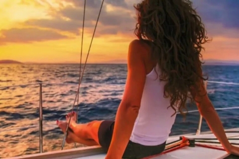 Barbate: cruise bij zonsondergang met glas cava