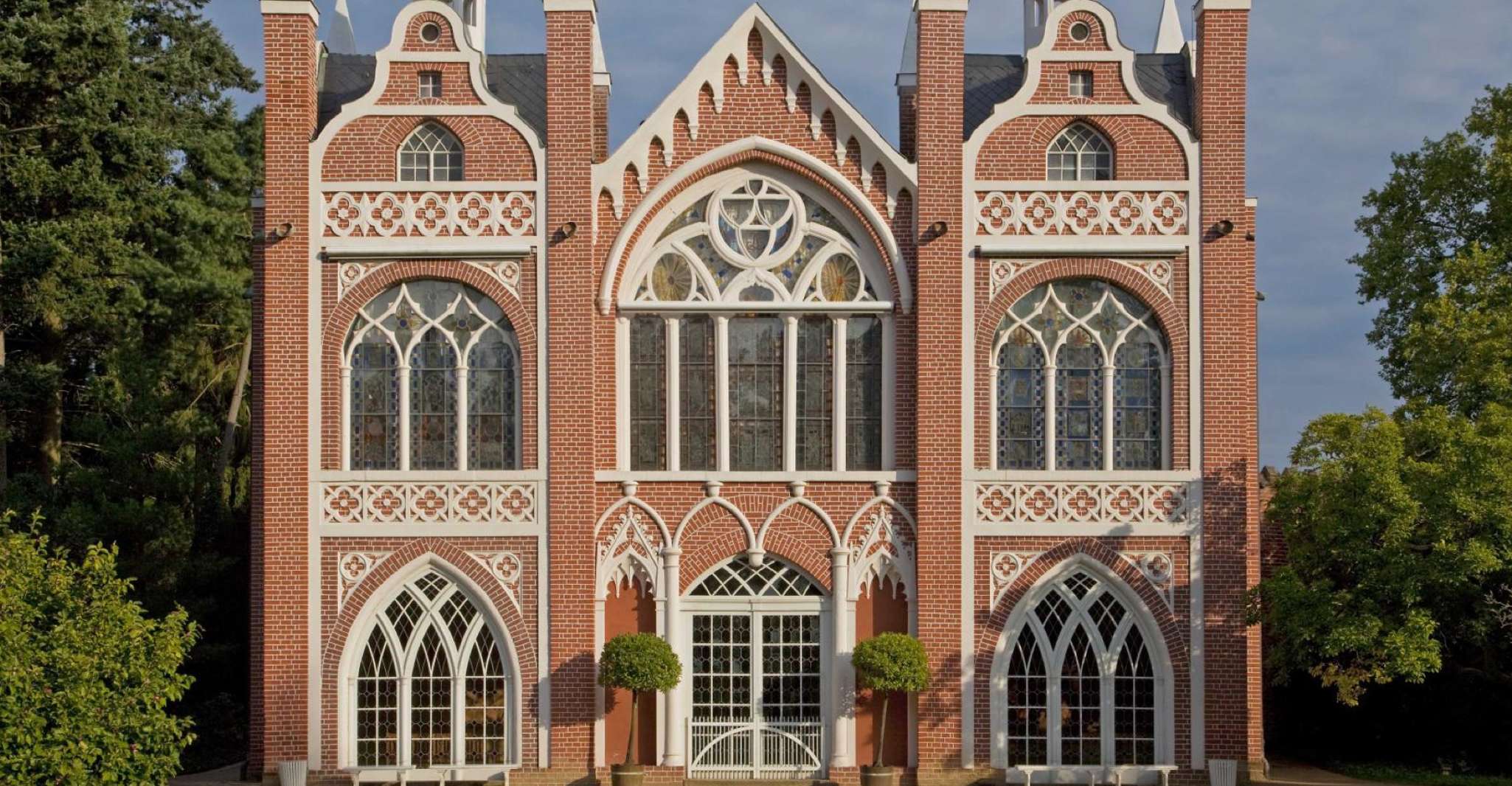 Brandenburg Scavenger Hunt and Sights Self-Guided Tour - Housity