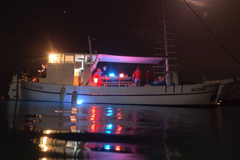 Porto-Vecchio: diner aperitief bij zonsondergang op zee