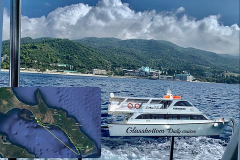 Ouranoupoli: Mount Athos Sightseeing Glass-Bottom Boat Tour