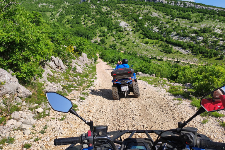 Au départ de Split : Excursion en quad dans le parc naturel de Dinara avec déjeunerVisite guidée sur des quads flambant neufs