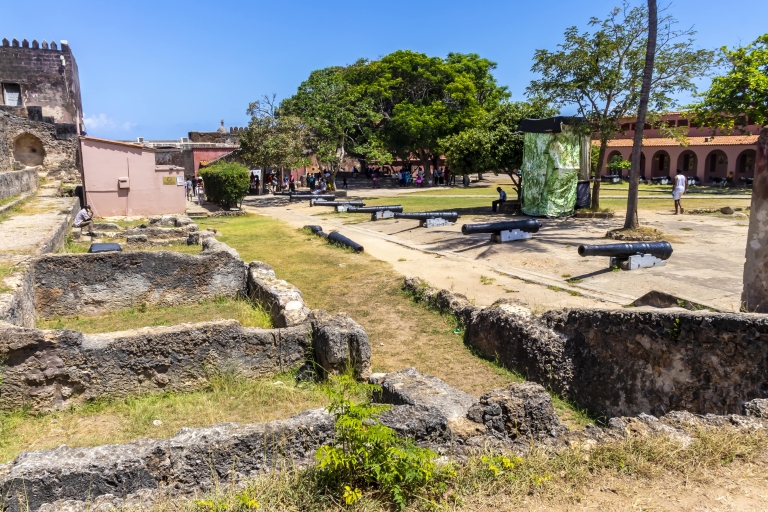Mombasa Stadtrundfahrt: Fort Jesus Museum, Altstadt & Haller ParkAbreise von Diani & Tiwi