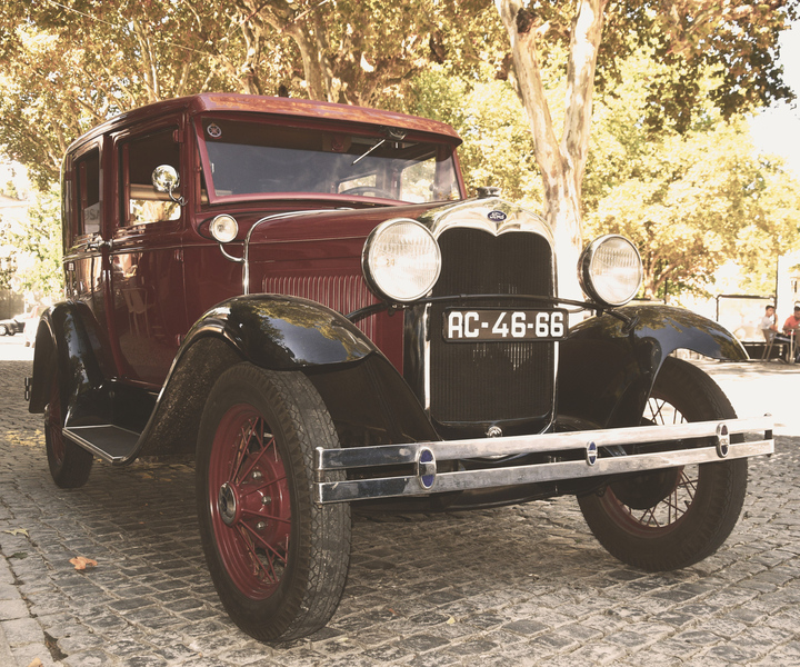 Tour della città in auto d'epoca - Giro di Coimbra