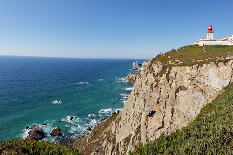 Da Lisbona: tour di 10 ore dei palazzi di Cascais e Sintra