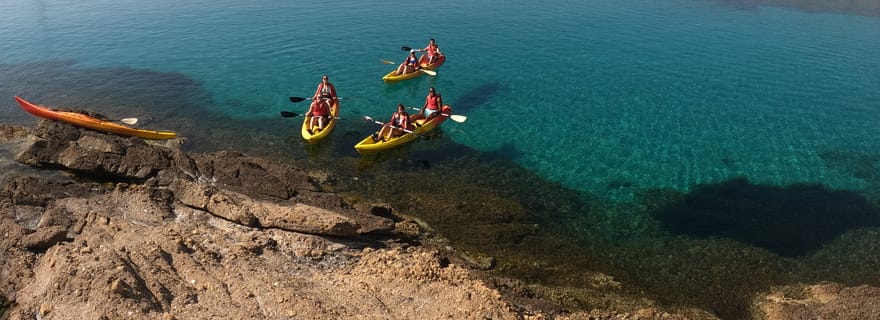 Mykonos : Excursion en kayak de mer dans les baies isolées avec photos GoPro
