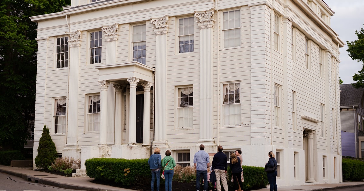 Newport Golden to Gilded Age Guided Walking Tour GetYourGuide