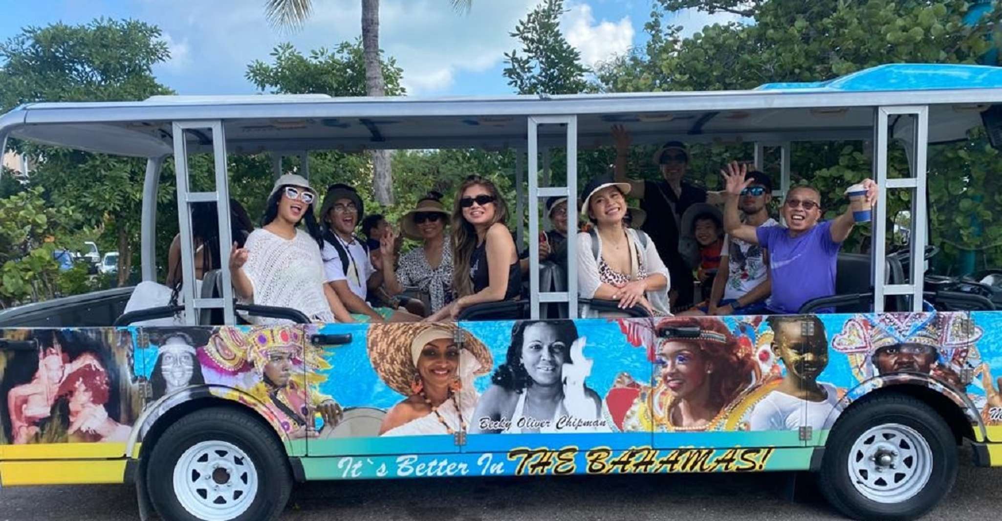 Nassau, Bahamas Culture Tour with Electric Trolley and Water - Housity