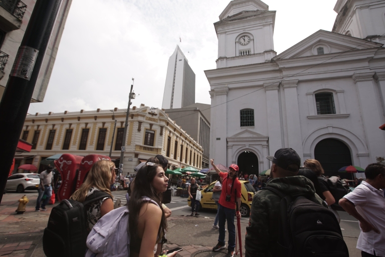 Paseo por el centro de Medellín: cultura e historia