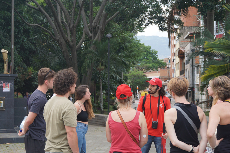 Gewalt & Postkonflikt-Wanderung: nach dem Medellin-Kartell