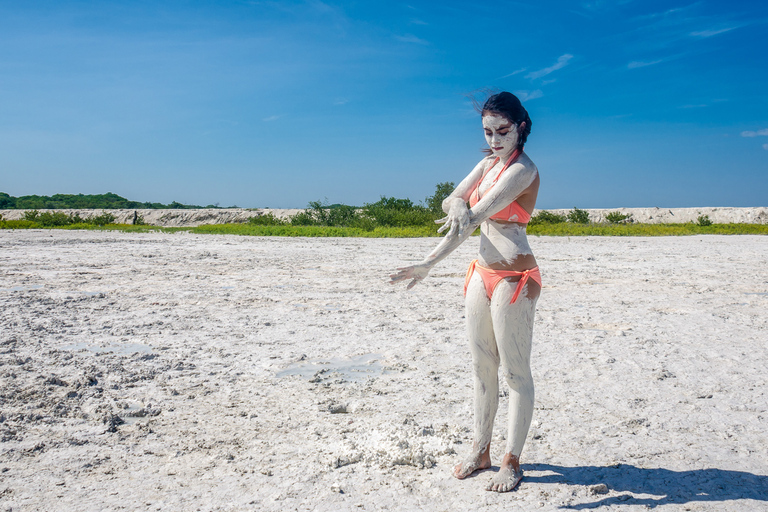 COLORADAS EN RÍO LAGARTOS TOUR