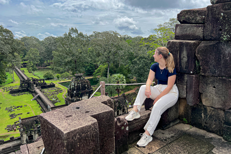 Siem Reap: volledige dag Angkor Wat-tempelervaring met zonsondergangVolledige dag privé-ervaring van Angkor met zonsondergang