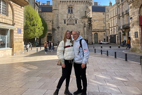 Bordeaux : Visite privée à piedBordeaux : Culture et histoire - Visite guidée privée à pied