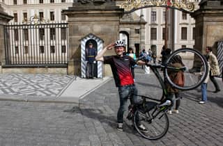 Prag: Kleine Gruppe oder private Tour mit dem Fahrrad durch die Stadtführung
