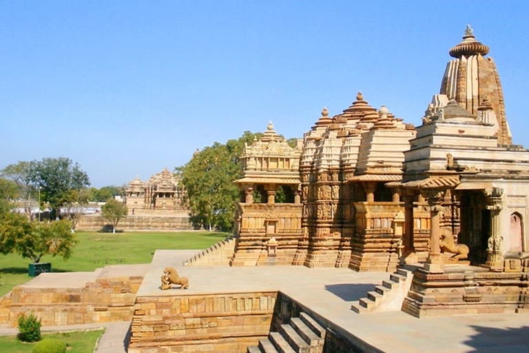 Khajuraho: Full-Day Private Guided Temples and History Tour One Day Khajuraho Tour