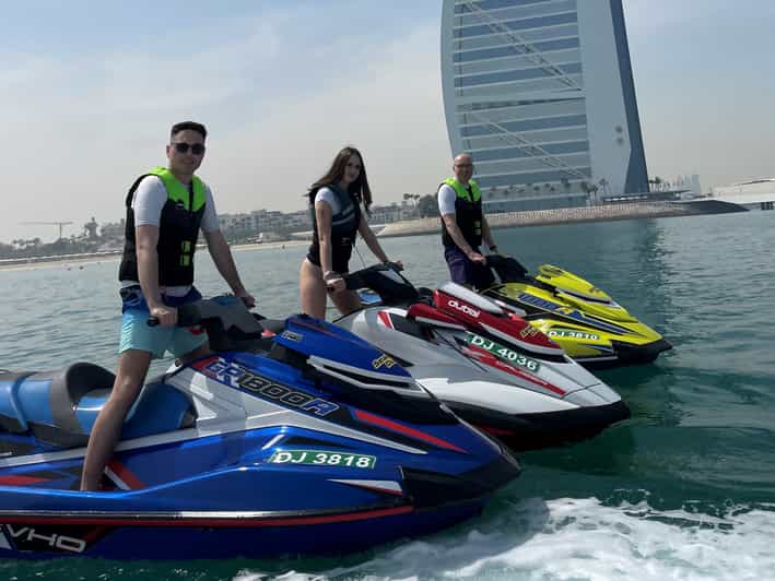 Dubai Excitante excursión en moto acuática por el Burj Al Arab y las