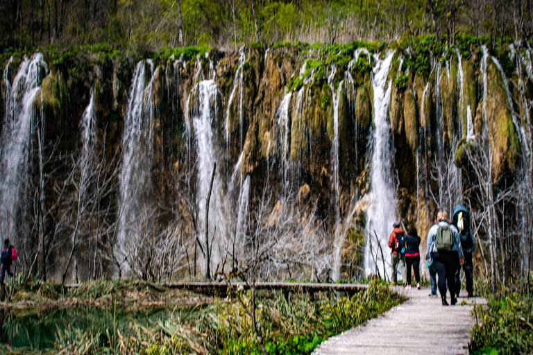 Von Split/Trogir aus: Plitvicer Seen Geführte GruppentourAb Split: Nationalpark Plitvicer Seen - Gruppentour