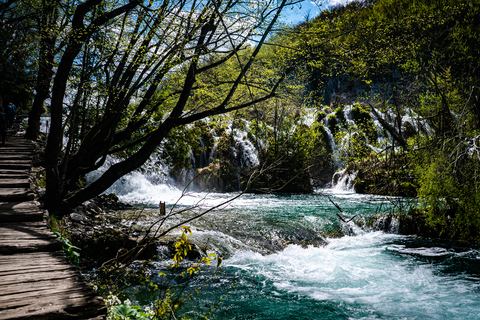 Von Split/Trogir aus: Plitvicer Seen Geführte GruppentourAb Split: Nationalpark Plitvicer Seen - Gruppentour