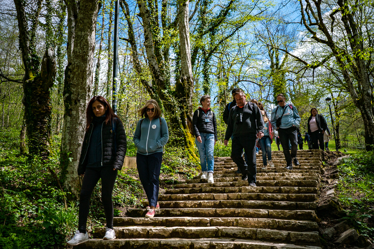 De Split/Trogir: Tour guiado em grupo pelos Lagos PlitviceDe Trogir: excursão em grupo ao Parque Nacional dos Lagos de Plitvice