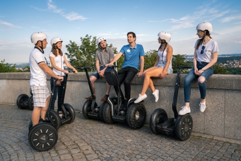 Najważniejsze w Pradze: Segway & E-Scooter Tour z Taxi Pick-UpPrywatna wycieczka segwayem i e-skuterem