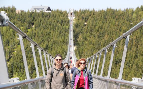 Von Prag aus: Sky Bridge & The Sky Walk Tour Epischer Tagesausflug!