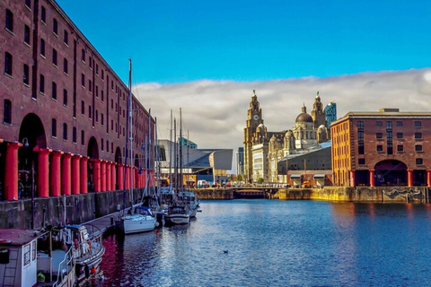 Liverpool: Private custom tour with a local guide