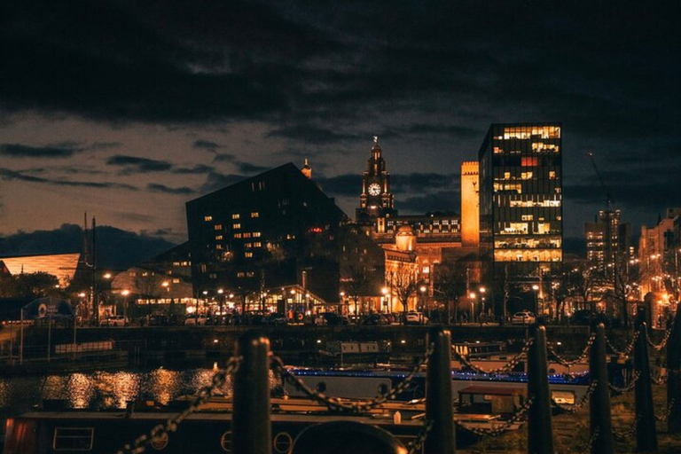 Liverpool: Private custom tour with a local guide