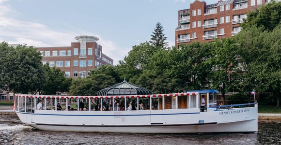 Boston: Charles River Sonnenuntergang und Cocktail-Kreuzfahrt