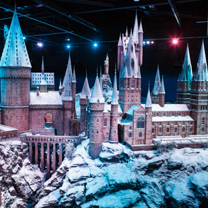 London: Warner Bros. Studio Tour and River Thames Cruise