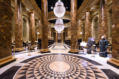 London: Warner Bros. Studio Tour and River Thames Cruise