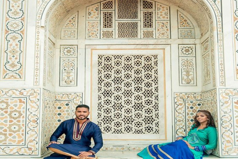 Desde Delhi: Excursión de un día al Taj Mahal y al Fuerte de Agra en tren exprésSólo Guía + Entrada sin colas