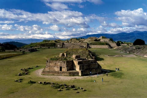 Le meilleur de Monte Albán et visite des deux villages environnantsOaxaca : Trésor zapotèque de Monte Albán