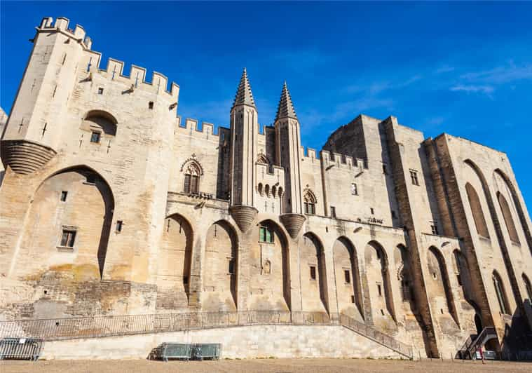 avignon self guided walking tour