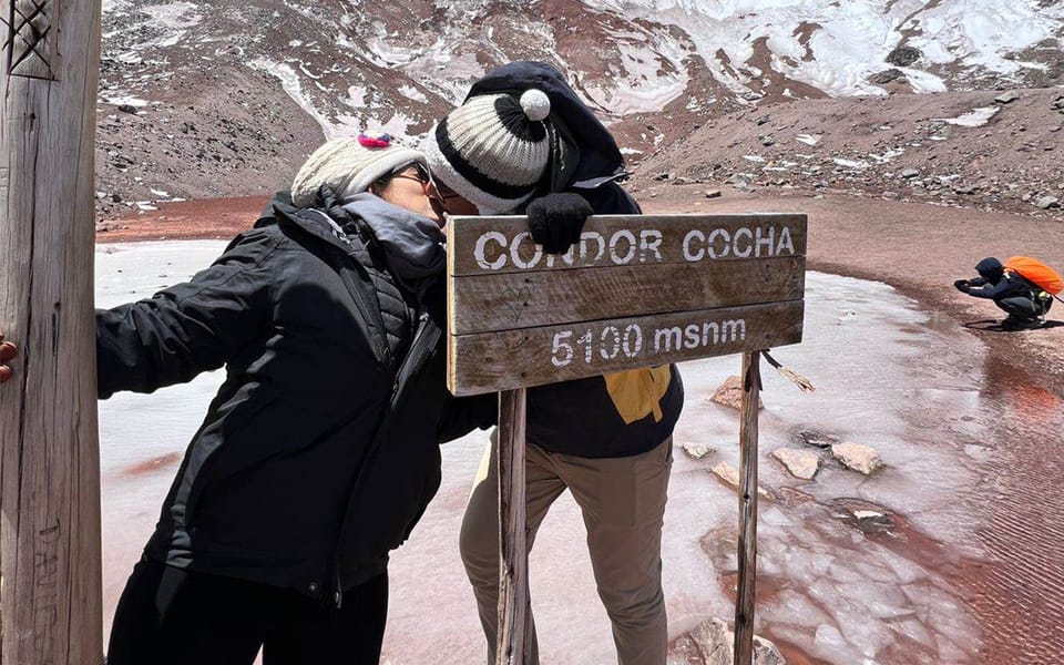 リオバンバ、チンボラゾ火山プライベートハイキングツアー - Hizvo