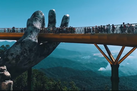 De Da Nang: Ba Na Hills - Transferência e excursão de ônibus para a Ponte DouradaDe Da Nang: transferência de ônibus Ba Na Hills e Golden Bridge