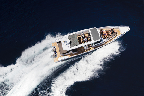 Sydney: Secrets Cruise with Lunch at Famous Yacht Club Sydney: Secret Beaches Harbor Cruise with Local Guide