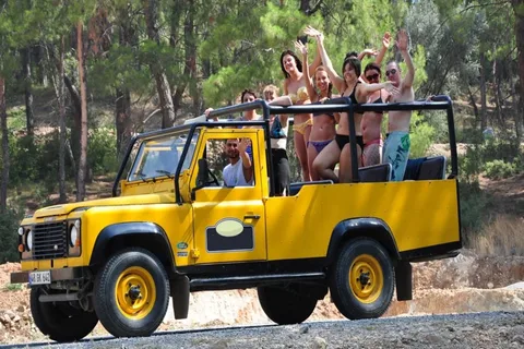 Fethiye: Heldags Jeeptur med besök i Saklikent & Lunch