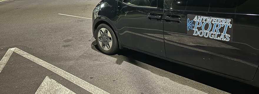 Privétransfers van Cairns Airport naar de stad Cairns (enkele reis)